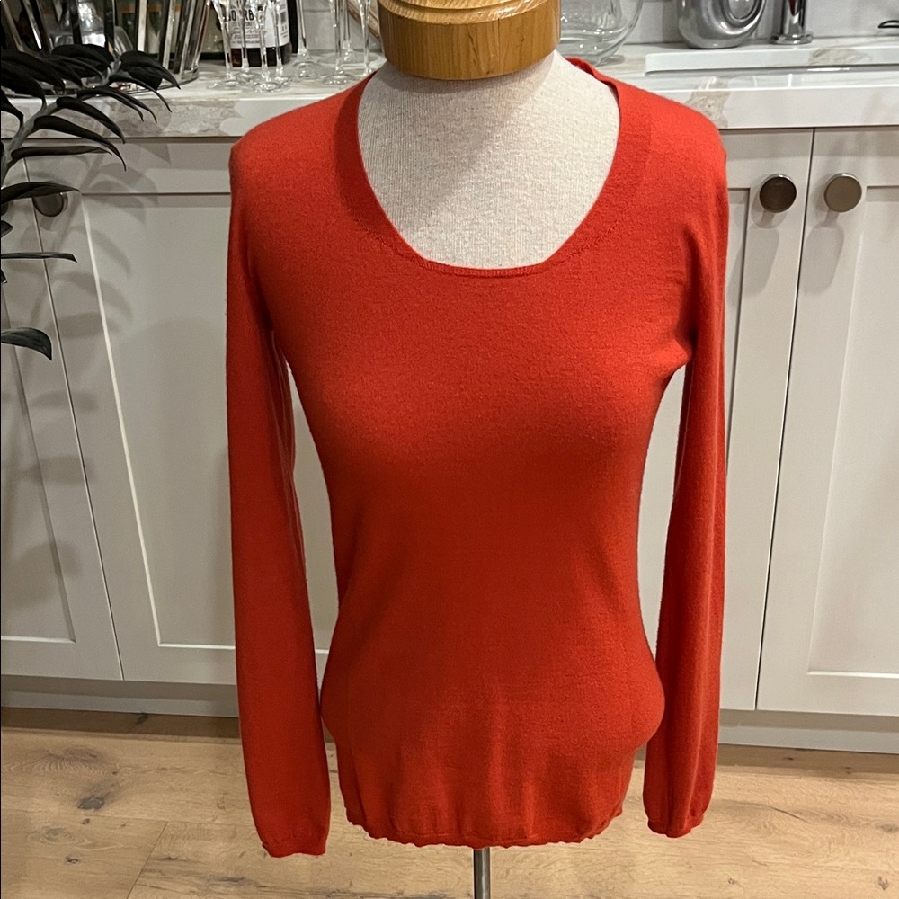 EUC Agnona made in Italy 🇮🇹92% cashmere long sleeve brick red scoop neck sweater